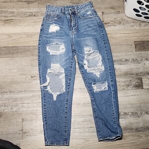 Trendy Distressed Boyfriend Jeans in Blue